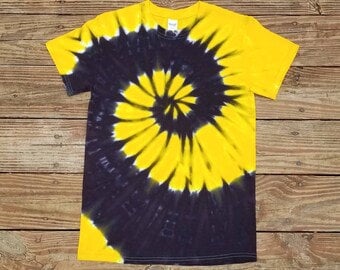 Halloween Tie Dye T-Shirt: Yellow & Black Spiral, Plus Size