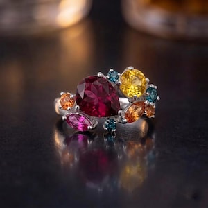 Ring van sterling zilver met labrobijn, cluster van veelkleurige zirkonia, statement sieraden