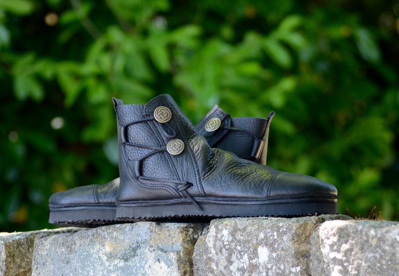 leather booties men