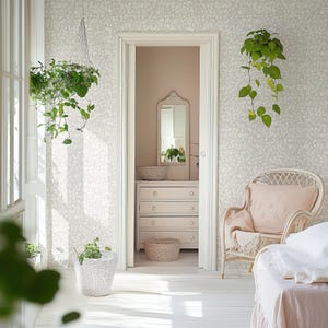 Cottagecore Wallpaper Mockup (Photoshop PSD), Muster Mockup für die leere Wand, Vorschau für die Wanddekoration zum Abziehen und Aufkleben