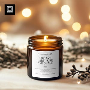 Neutral Christmas Boho Candle Mockup (PSD), New Year Amber Glass Jar Scented Candle Branding Template, Natural Decor Label Design with Bokeh
