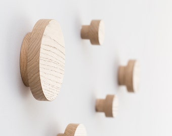 Modern Oak Wooden Wall Hooks for Coat Rack and Decorative Mounting