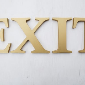 Letras grandes de madera doradas: letrero decorativo de pared personalizado para el hogar y la empresa.