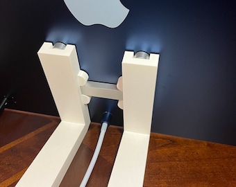 Usermac iMac M1/M3/M4 VESA stand, bespoke, desk level screen placement mount white