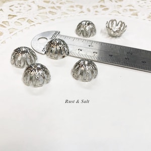 Silver Plated Brass Filigree Bead Caps Lot DeStash 6 total bead caps 15mm