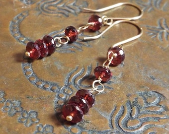 Orecchini lineari Granato gemme sfaccettato 14K Oro riempito Dangles