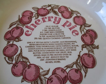 Gifts for chefs Very good Royal ChinaJeanette Cherry Pie Bake and Serve Pan, China Galore Retro shabby boho kitchen decor