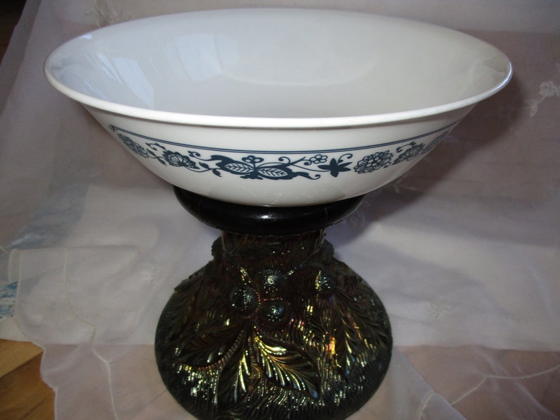 8.5 inches at rim Very good minor utensil marks Corelle Blue Onion Coupe Vegetable bowl Very good
