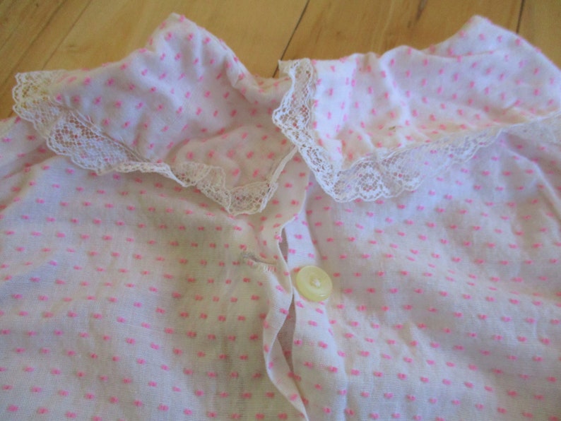 Soft sweet vintage girls Handmade with Knotted pink polka dot accents Very good Vintage Pink Polka Dot Girls Top Very good China Galore.