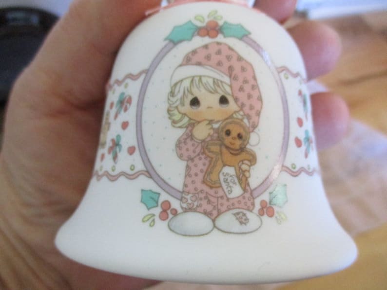 1993 Precious Moments Sweetest Christmas Bell.Very good Precious Moments Bell Collectibles China Galore,Very good in original box