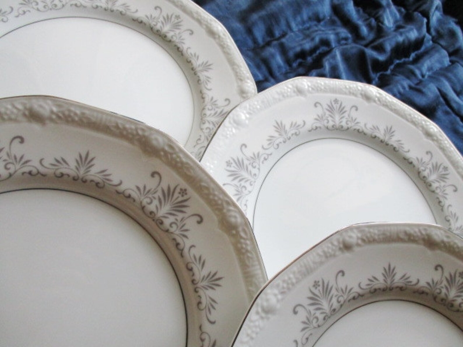 Mikasa Excelsior silvretta Dinner Plates. 4 Plates Etsy