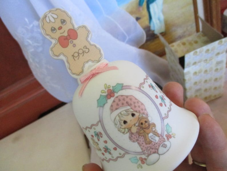 1993 Precious Moments Sweetest Christmas Bell.Very good Precious Moments Bell Collectibles China Galore,Very good in original box