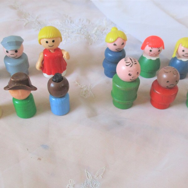 Vintage Fisher Price Little People, Mixed Set of 12, Vintage used good, one has broken cowboy hat, Little people, Fisher Price, China Galore