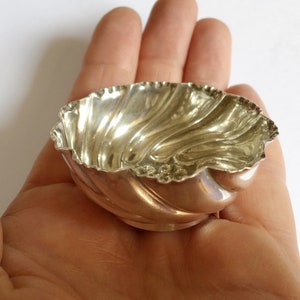 Salt cellar sterling silver novelty shell swirl flower bud Birmingham 1897 Ring Trinket Dish Pot Victorian