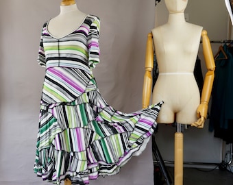 Pixie Kleid, Größe XL, gestreiftes Chaos Kleid, Upcycled, recycelt Frau, Nähte auf links, Hippie, umweltfreundlich, Künstlerkleid