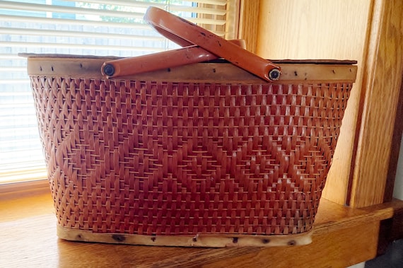 Vintage Red Man Wicker Picnic Basket: 1950s Diamo… - image 2