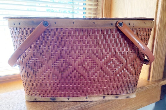 Vintage Red Man Wicker Picnic Basket: 1950s Diamo… - image 4
