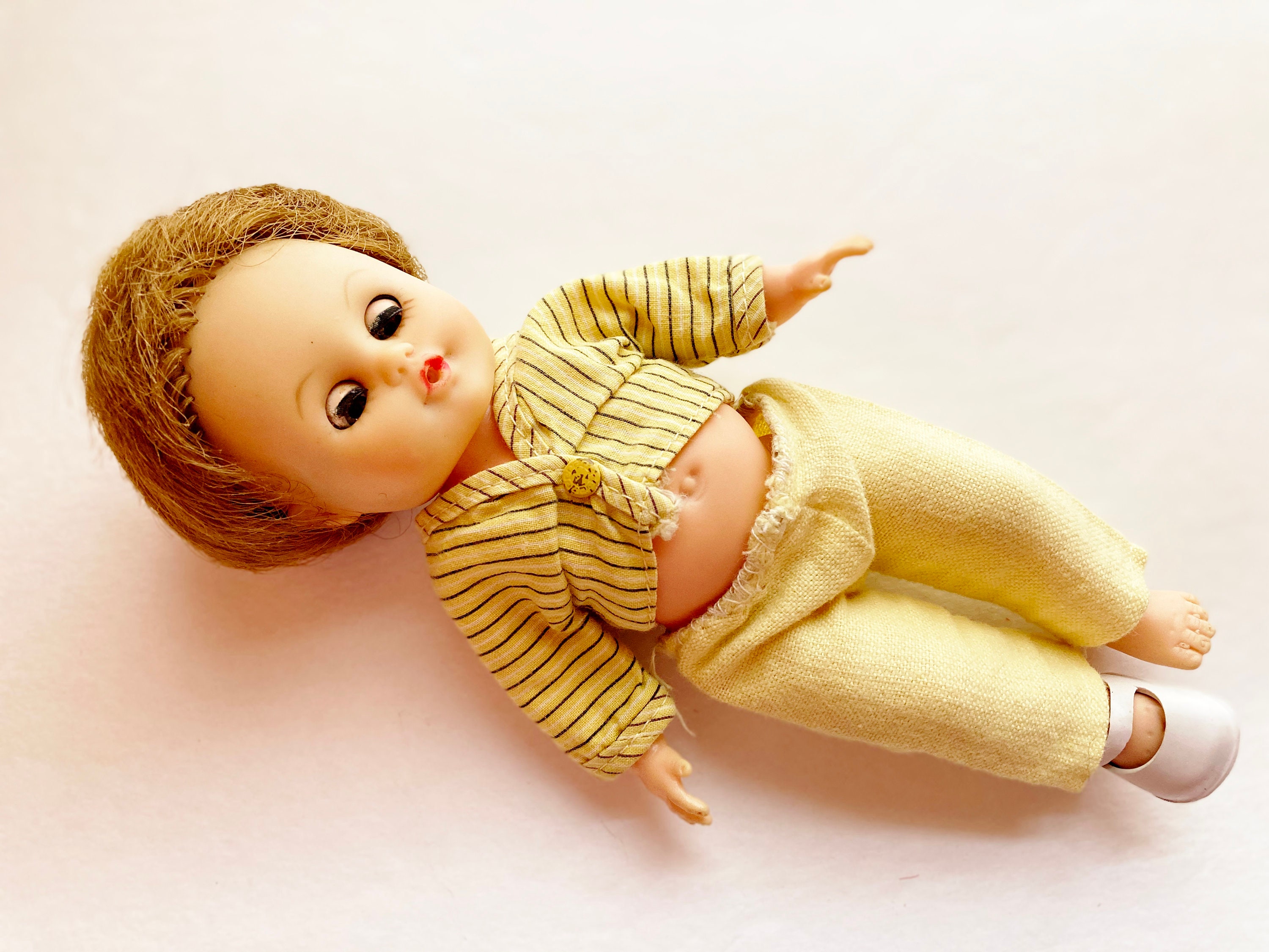 MINIATURE ASIAN BABY Person Plastic Figures Figurines Diorama
