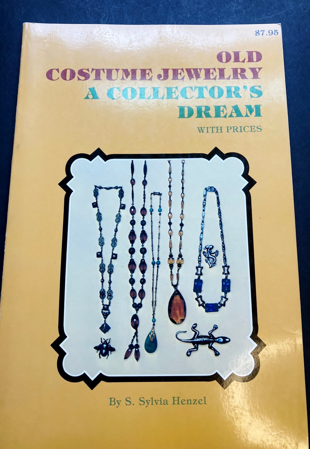 Vintage Jewelry Book 'old Costume Jewelry A Collector's Dream' by S
