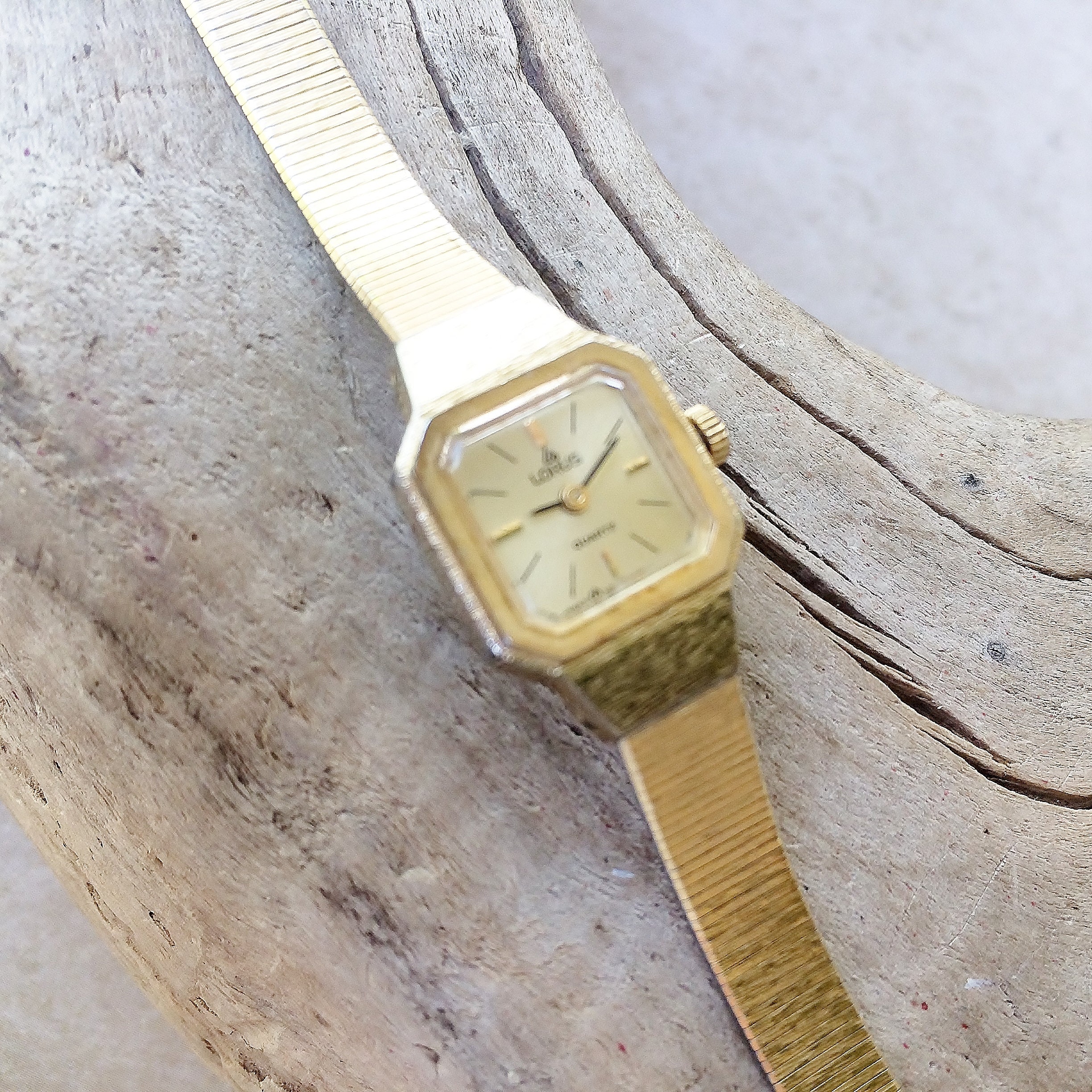 Vintage Lorus gold toned ladies watch quartz analog Free Etsy