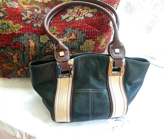 tignanello black leather purse