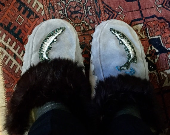 Vintage Native American Indian Moccasins - Beaded