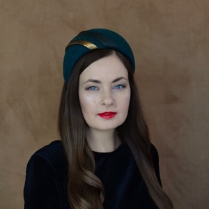 Dark Green Felt Headband with Leather Detail - Green Fascinator - Green Headband - Moss Green Headband - Wedding Guest Hat - Investiture hat