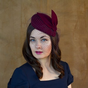 Burgundy Wool Felt Pillbox Hat with Leaf Detail and Birdcage Veil - Burgundy Hat - Wine Pillbox Hat - Red Cocktail hat - Birdcage Veil Hat