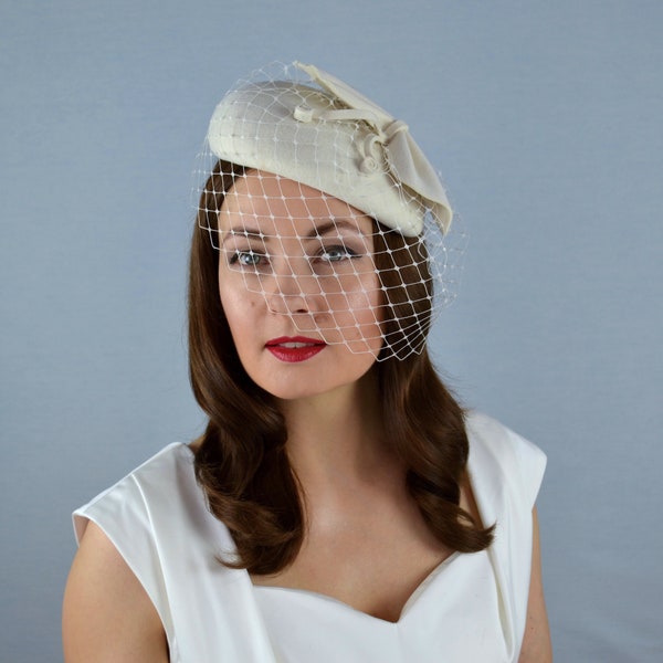 Bridal Pillbox Hat with Birdcage Veil - Wedding Hat - Bridal Hat - Bridal Fascinator - Christening Hat - White Cocktail hat - Birdcage veil