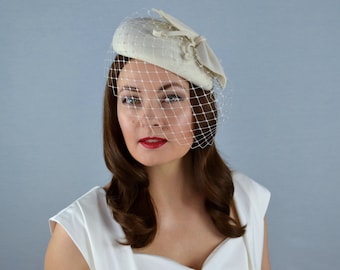 Bridal Pillbox Hat with Birdcage Veil - Wedding Hat - Bridal Hat - Bridal Fascinator - Christening Hat - White Cocktail hat - Birdcage veil