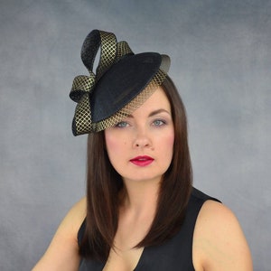 ALLURA - Black and Gold Fascinator Hat with Bow - Kentucky Derby Hat - Black Occasion Hat - Mother of the Bride Hat - Ascot Hat