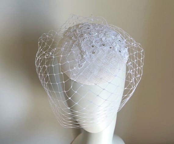 White Cocktail hat w/veil Bridal Mini Top Hat,victorian Mini Hat With Veil,ivory  main image 2