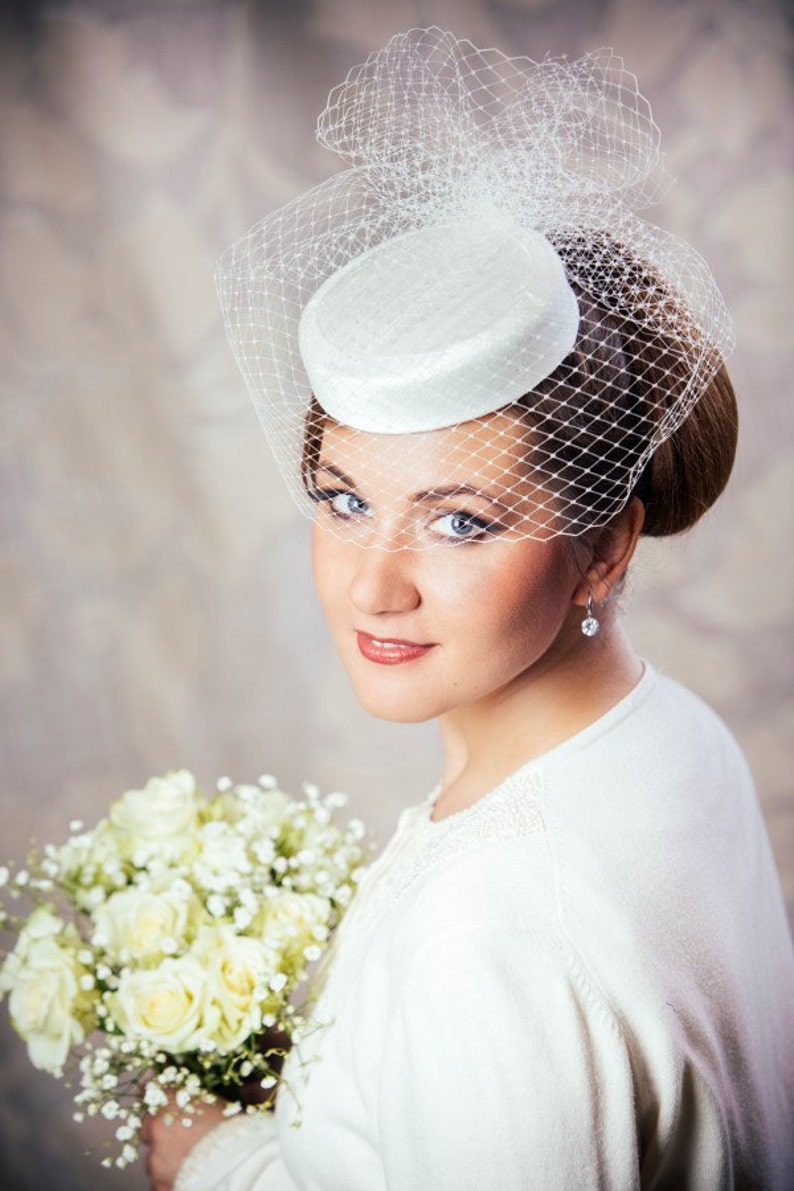 Ivory Bridal Pillbox Hat With Birdcage Veil Bridal Hat Etsy