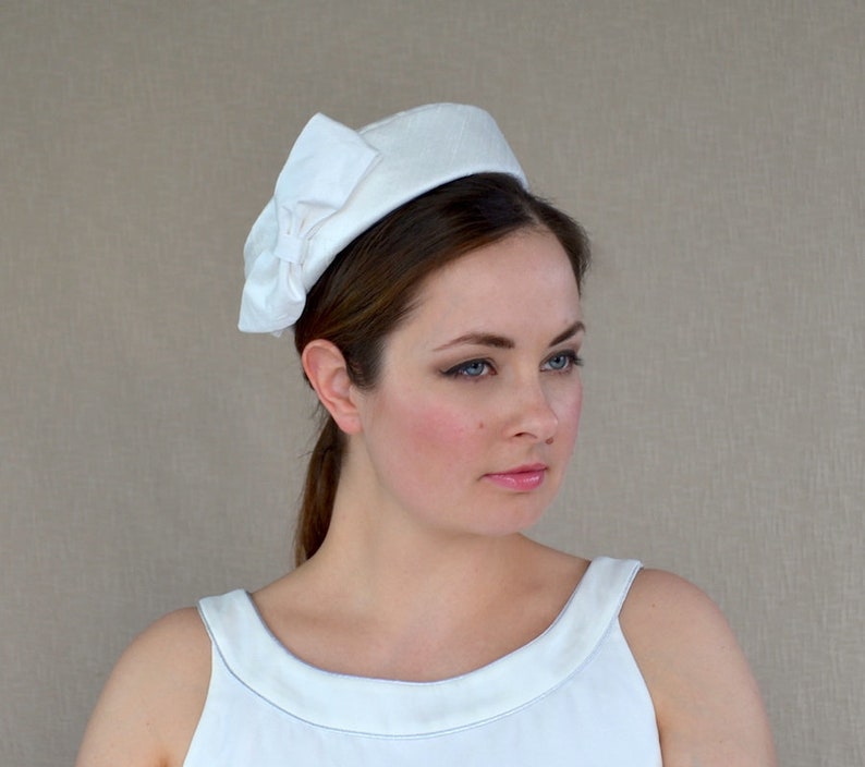 Ivory Silk Bridal Pillbox Hat With Bow White Bridal Etsy