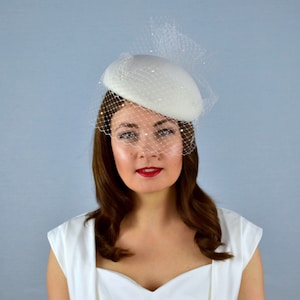 Bridal Pillbox Hat with Birdcage Veil - Wedding Hat - Bridal Fascinator with veil - Ivory Cocktail Hat - Christening Hat - Birdcage Veil Hat