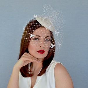 Ivory Straw Pillbox Hat with Birdcage Veil and Mini Bows - Ivory Bridal hat - Ivory Cocktail Hat - bridal Hat - Vow Renewal Outfit