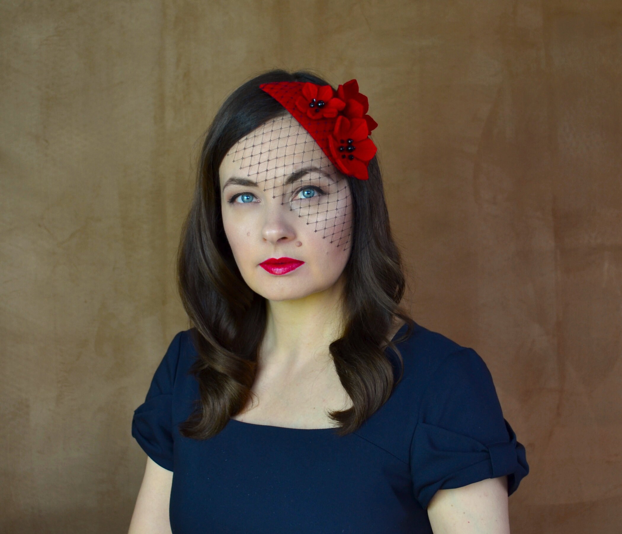 Red Felt Fascinator With Black Birdcage Veil - Red  display picture 3
