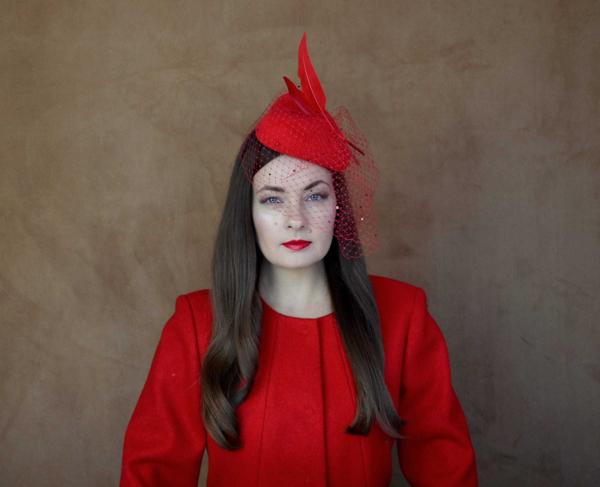 Red Felt Heart Shaped Hat With Birdcage Veil - Red Pillbox  display picture 3