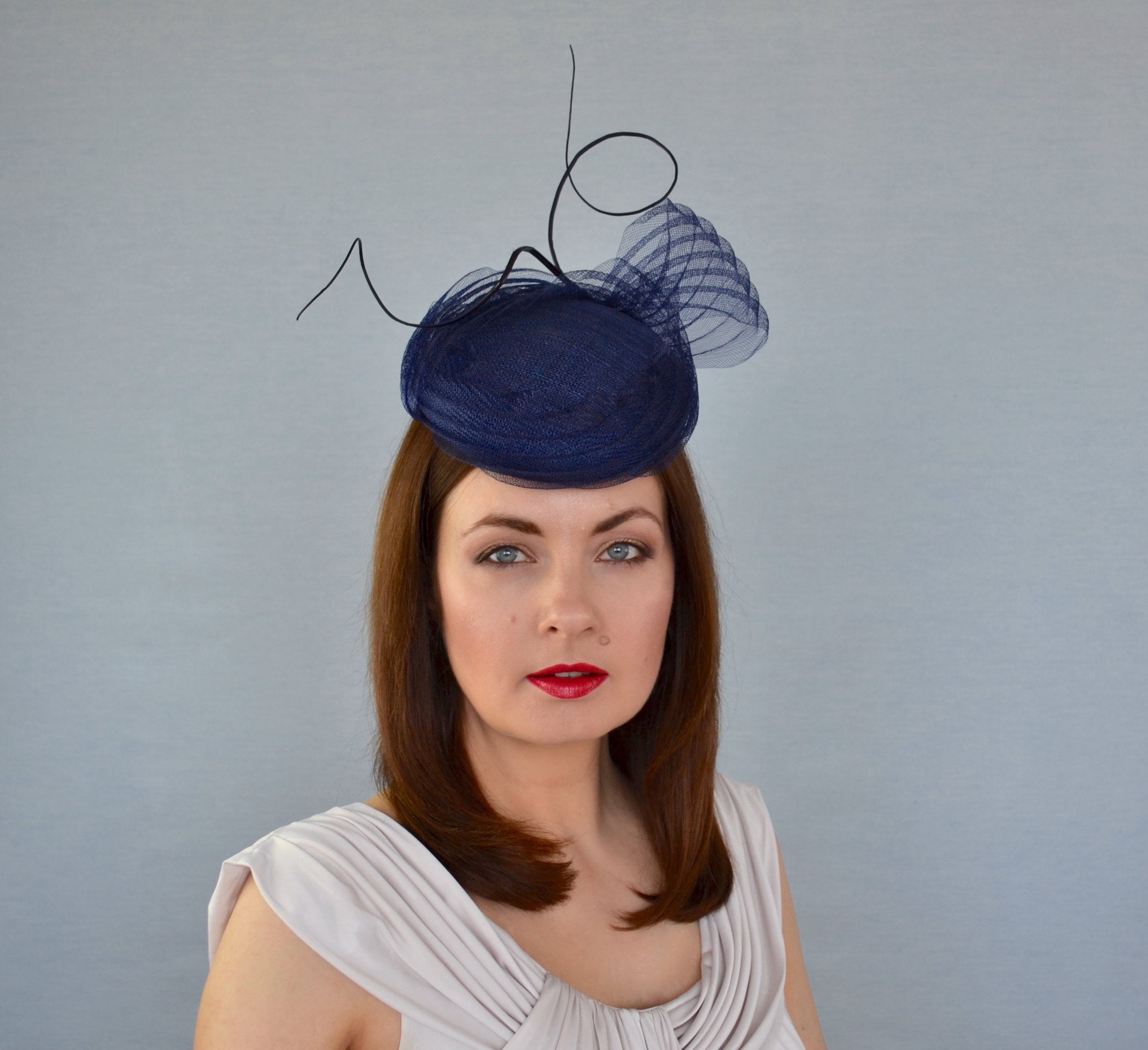 2559 Blue Fascinators Hat Feathers On A Headband And Clip 20s 50s Pillbox Ivory and Dark Blue Pillbox Hat With Feathers - Woman  main image 3