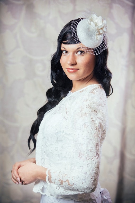 DANIELLE - Bridal Pillbox Hat With Silk Flowers and Birdcage  display picture 2