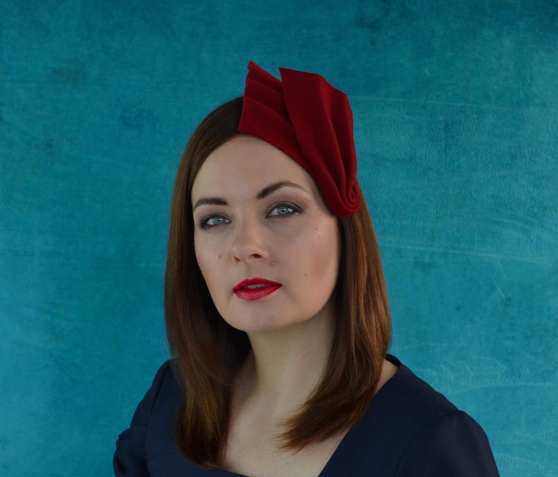 Red Felt Swirl Fascinator With Birdcage Veil Red Fascinator Etsy