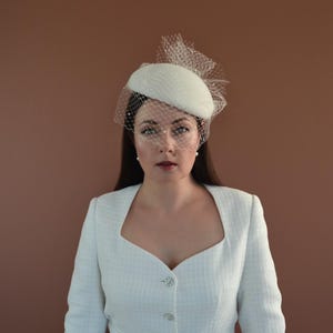 Bridal Pillbox Hat with Birdcage Veil - Wedding Hat - Bridal Fascinator with veil - Ivory Cocktail Hat - Christening Hat - Birdcage Veil Hat