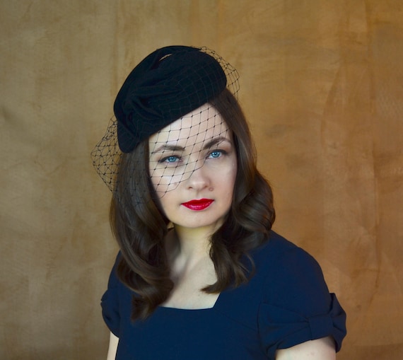 Vintage Black Velvet Pillbox Hat With Birdcage Veil 1950s Style Cocktail Hat Vintage 1950s Black Pillbox Cocktail Hat, Vintage 50s Velvet  main image 4