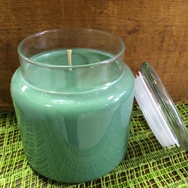Fresh Cut Grass scented soy candle