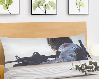 Örngott med vintersoldatens kropp | Örngott med Bucky Barnes | Marvel-inspirerat dubbelsidigt örngott 20x54 eller 21x60 | Födelsedag | Jul