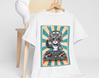 DJ Cat graphic tee | Cat DJ T-Shirt, Retro Turntable Cat Design