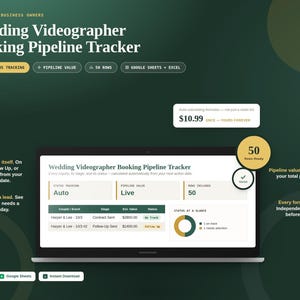 Op de afbeelding: Een digitale Wedding Videographer Booking Pipeline Tracker weergegeven op een laptopscherm. De interface bevat automatische status-tracking, live pipeline-waarde en 50 rijen voor Google Sheets en Excel. Tekst bevat $10,99 en 50 Rows Ready.