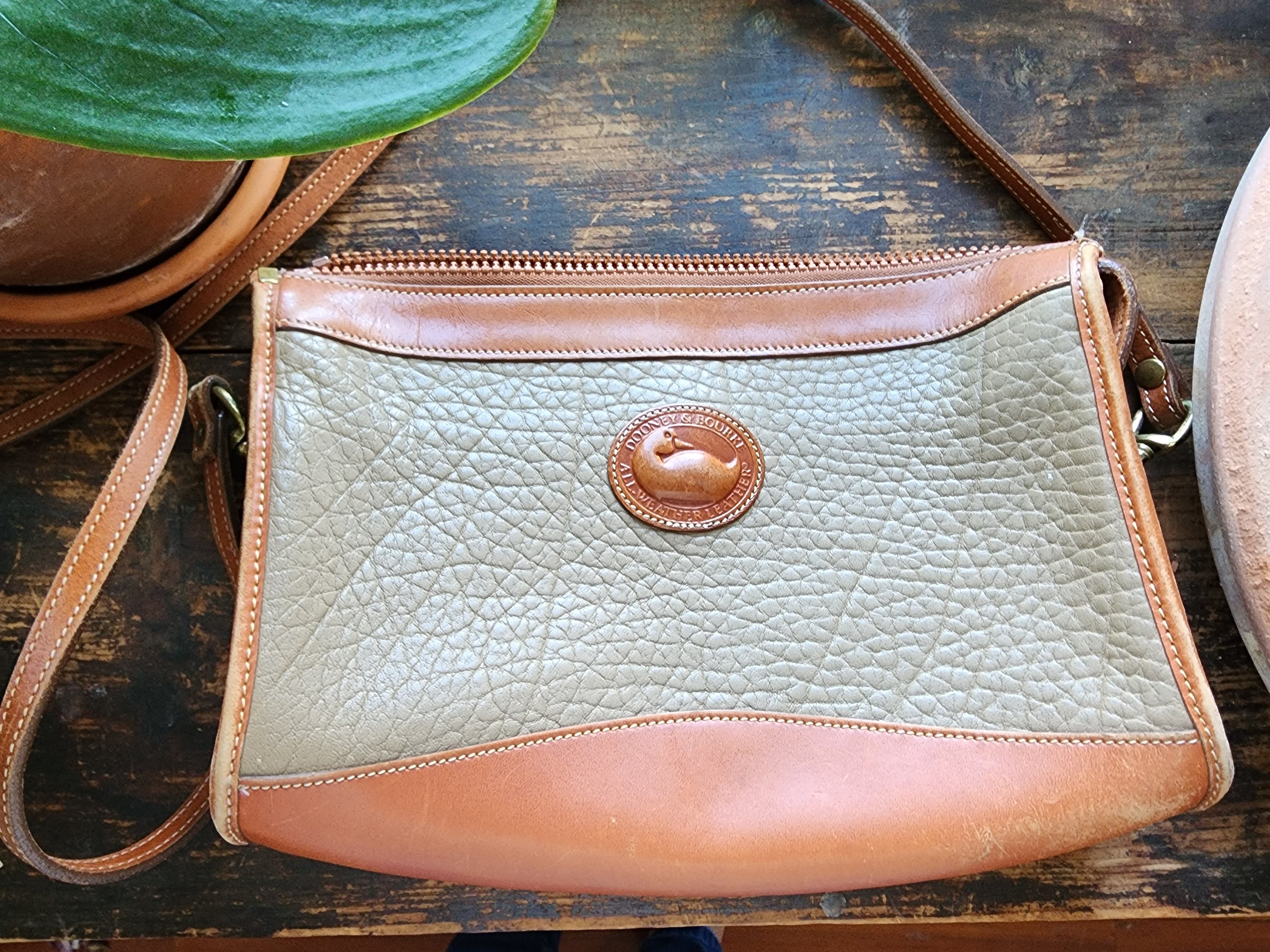 Dooney and bourke crossbody vintage outlet