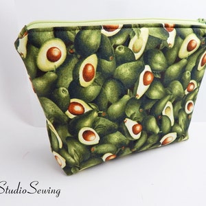 Avocados Cosmetic Bag, 9 x 6 x 2 inches, Interior Vinyl Lined for Easy Clean, Zipper Closure, Padded, Avocado Lover Makeup Bag, Avocados Bag