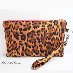 Cartera de leopardo para smartphone, 23 x 14 cm, compatible con iPhone 15 Pro, Plus y Max de hasta 18 cm de largo, con bolsillos, con estampado animal.